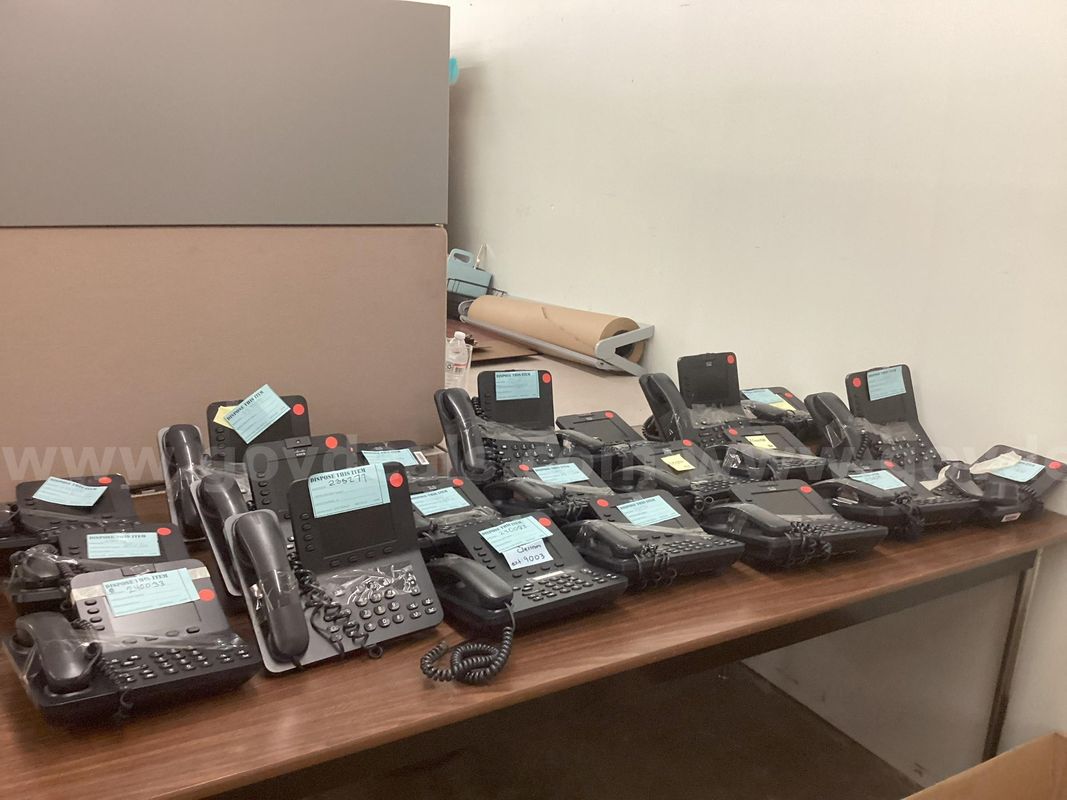 lot of twenty-one (21) identical Cisco 8945 VOIP IP Telephones (power supply not included)