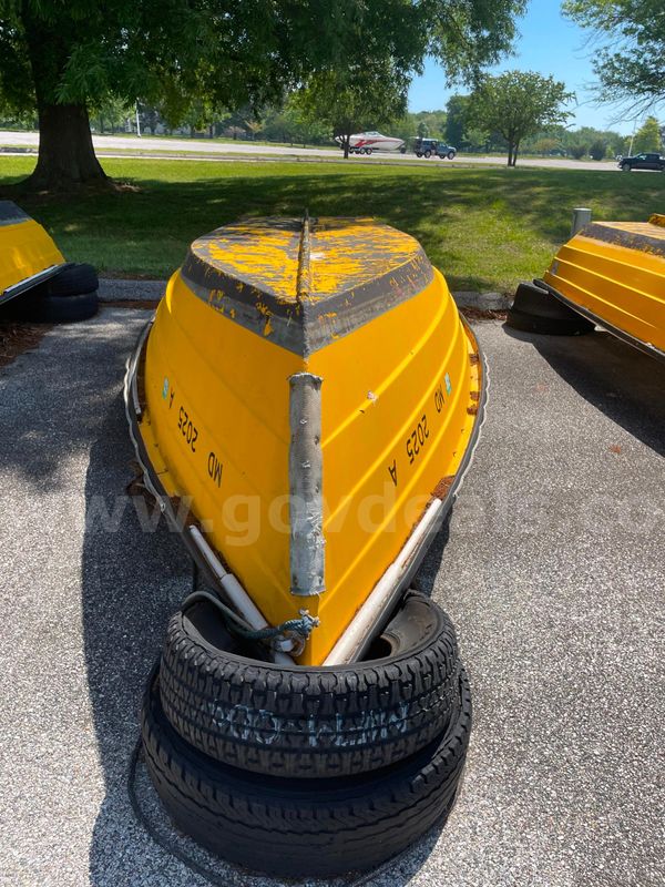 OCEAN SKIFF BOAT (BOAT ONLY NO TRAILER OR MOTOR)