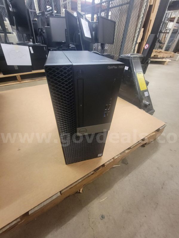 LOT OF 20 DESKTOPS AND 9 MONITORS