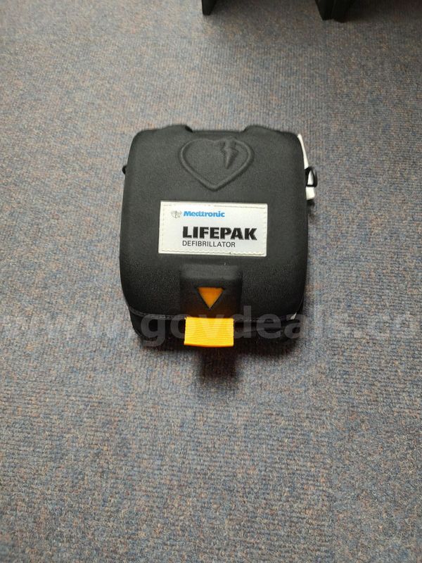One AED Defibibrillator