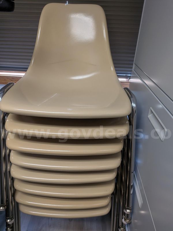 8 Fiberglass Chairs