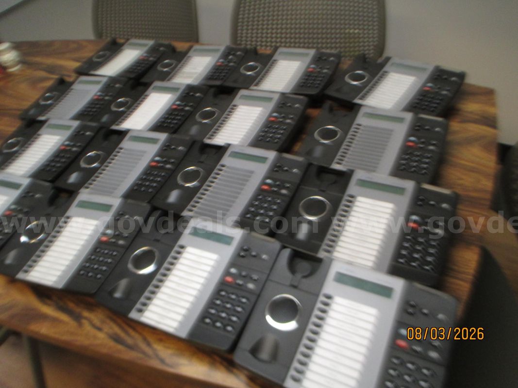 36 Mitel 5312 IP Phones