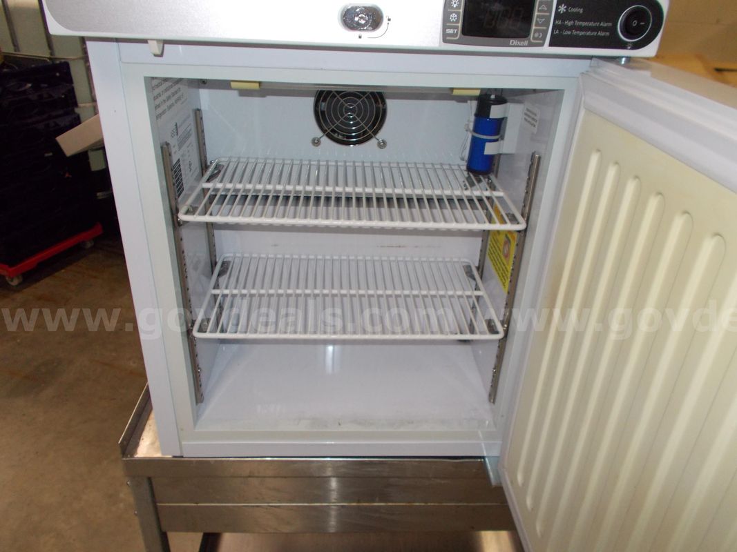 1 lot of 5 Kitchen Equipment