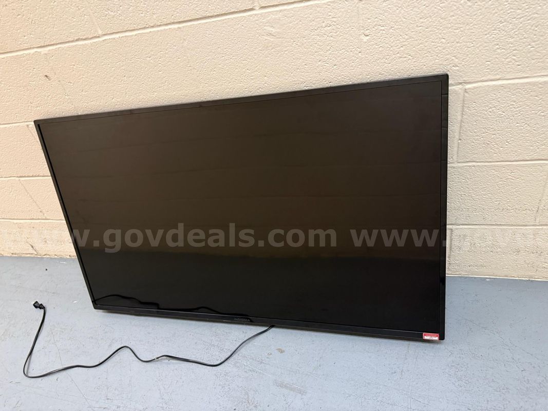 Insignia 50" LCD TV