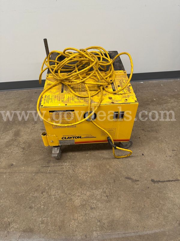 Commercial Vacuum Cleaner (1)