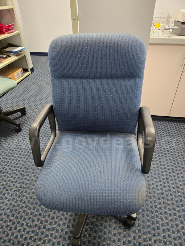 1 Chair: Blue Fabric Office Chair