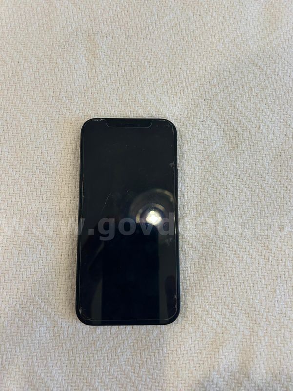 iPhone 12 (1)