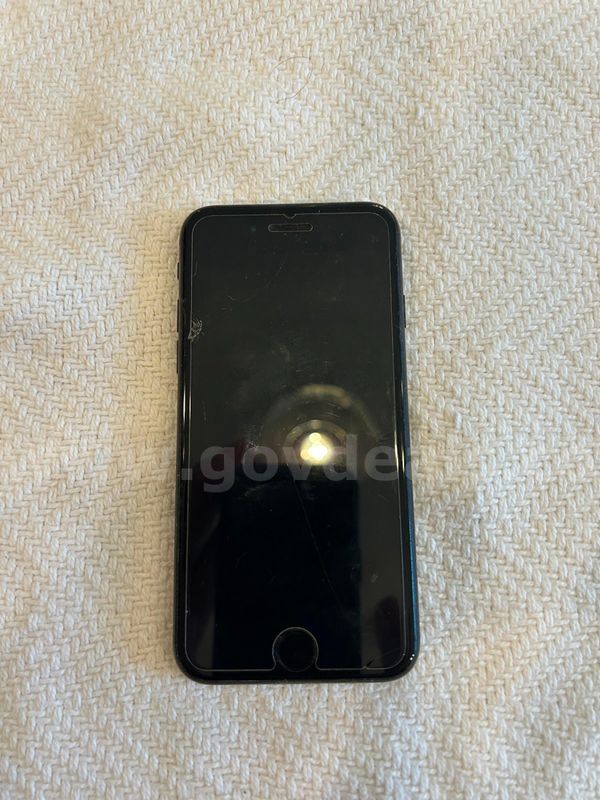 iPhone SE (1)