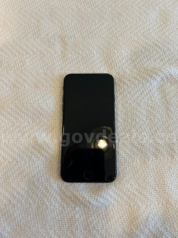 iPhone SE (1)