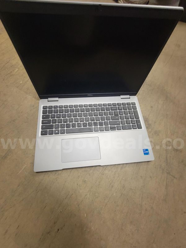 LOT OF 27 LAPTOPS