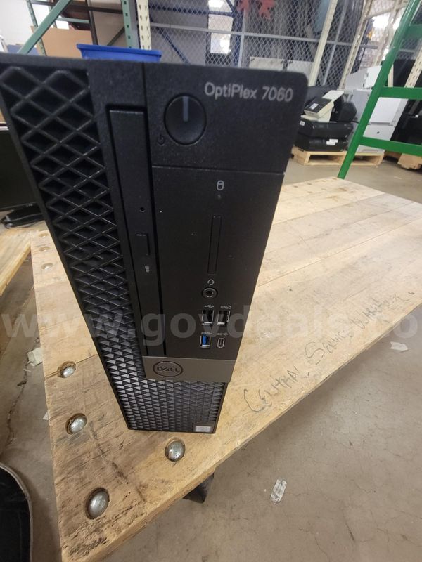 LOT OF 25 DESKTOP AND 5 MONITORS