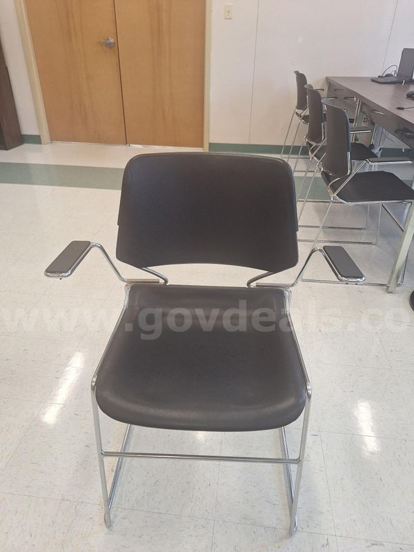 17 Chairs