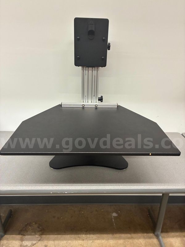 Sit and Stand Workstation