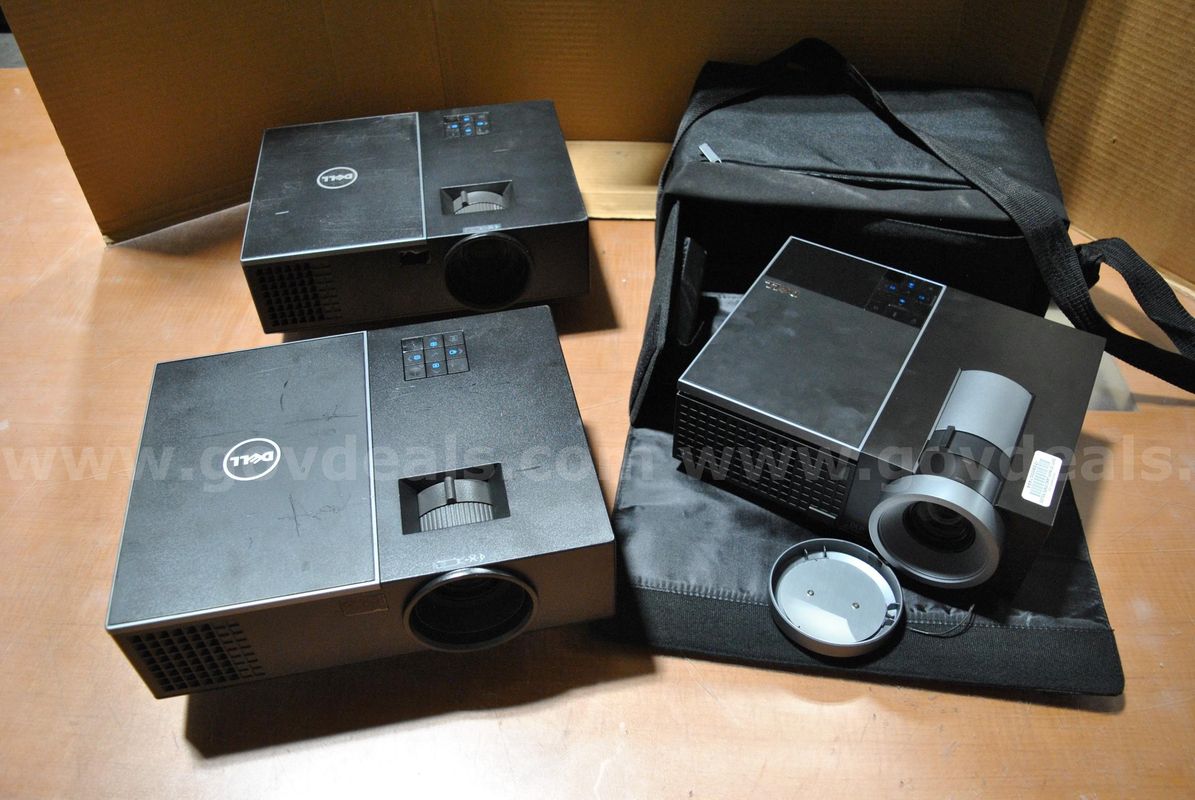 Dell Front Projector (3 Items)