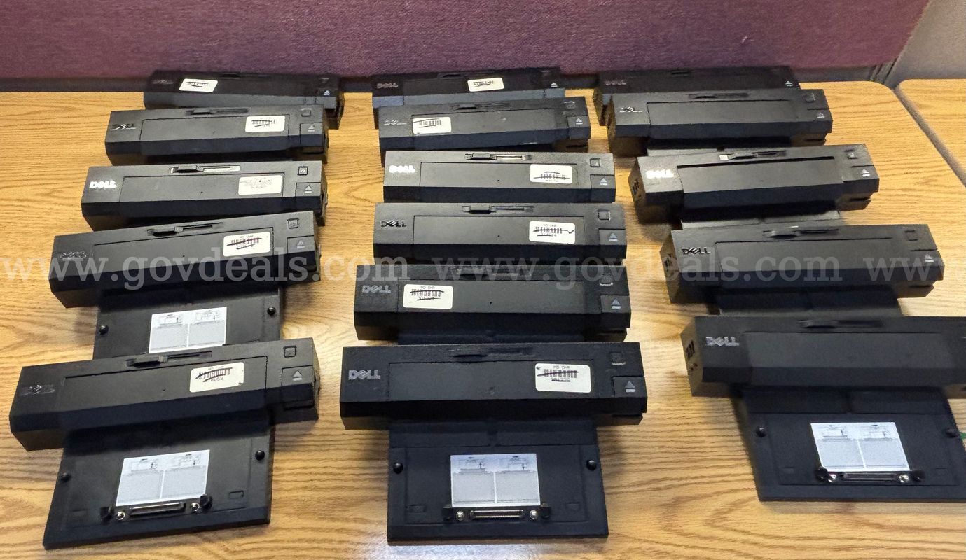 16 Docking Stations
