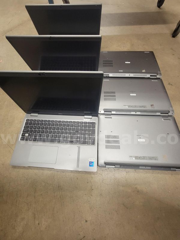 LOT OF 23 LAPTOPS