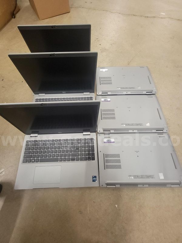 LOT OF 26 LAPTOPS