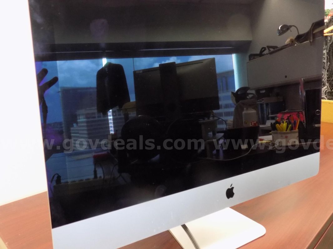 IMAC 27" 5K Computer - no power cords