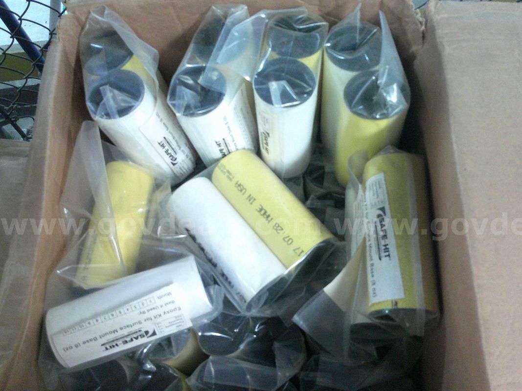 Asphalt Cement And Adhesive Delineators