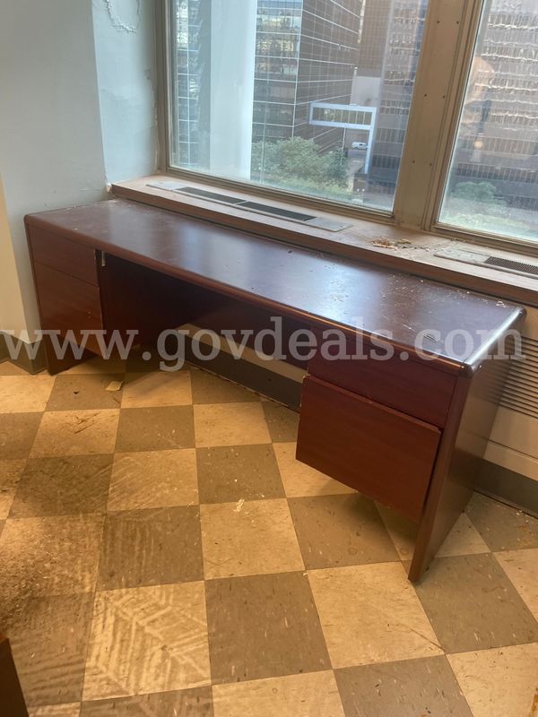 2 Office Desk (1 of 2)