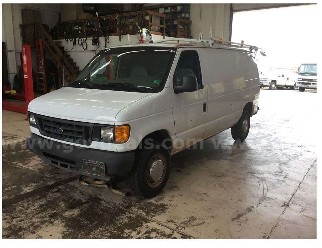 2004 Ford Econoline
