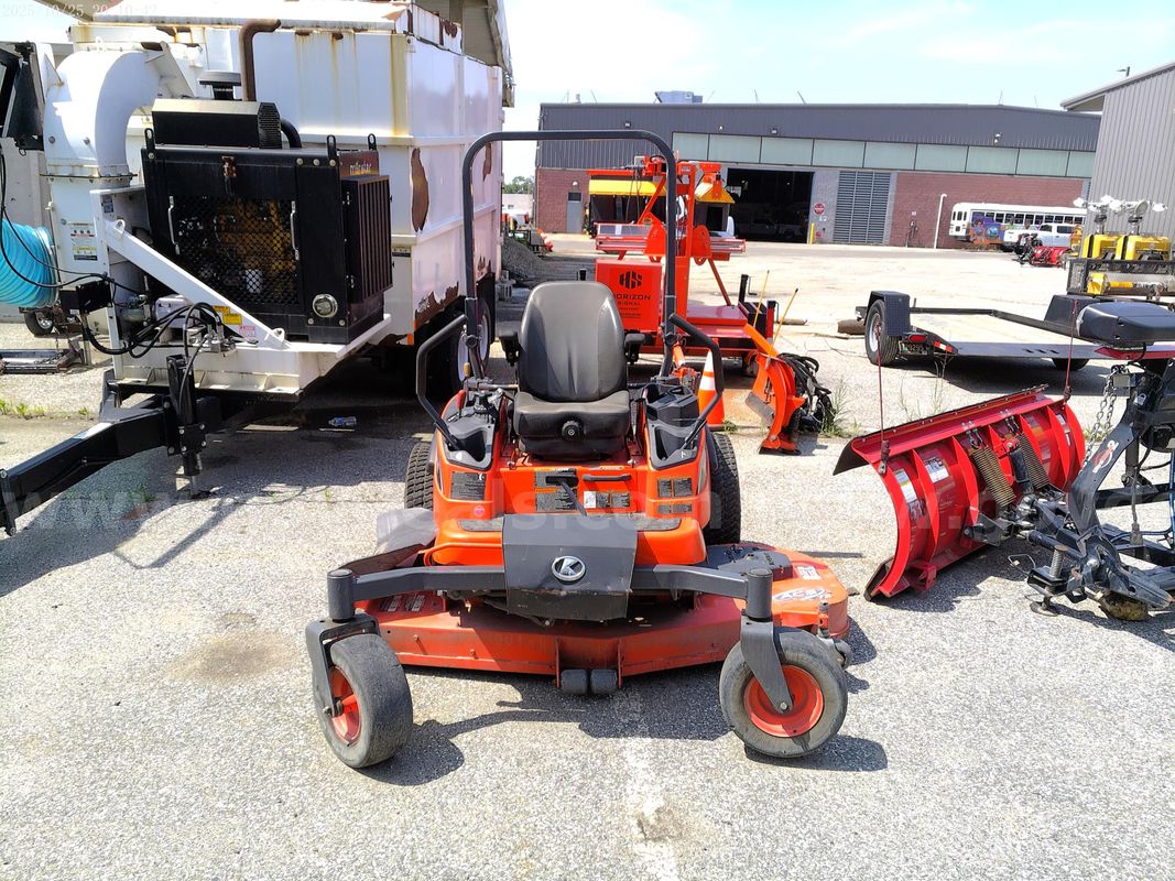 2017 KUBOTA ZD1211L-72 ZERO TURN MOWER