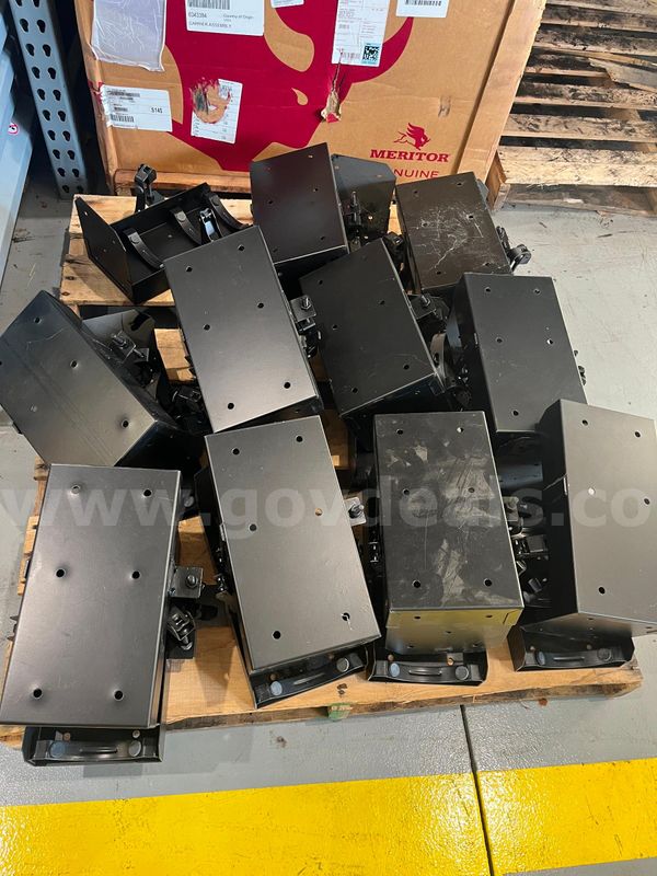 Brackets/ Mounts Fire Bottles