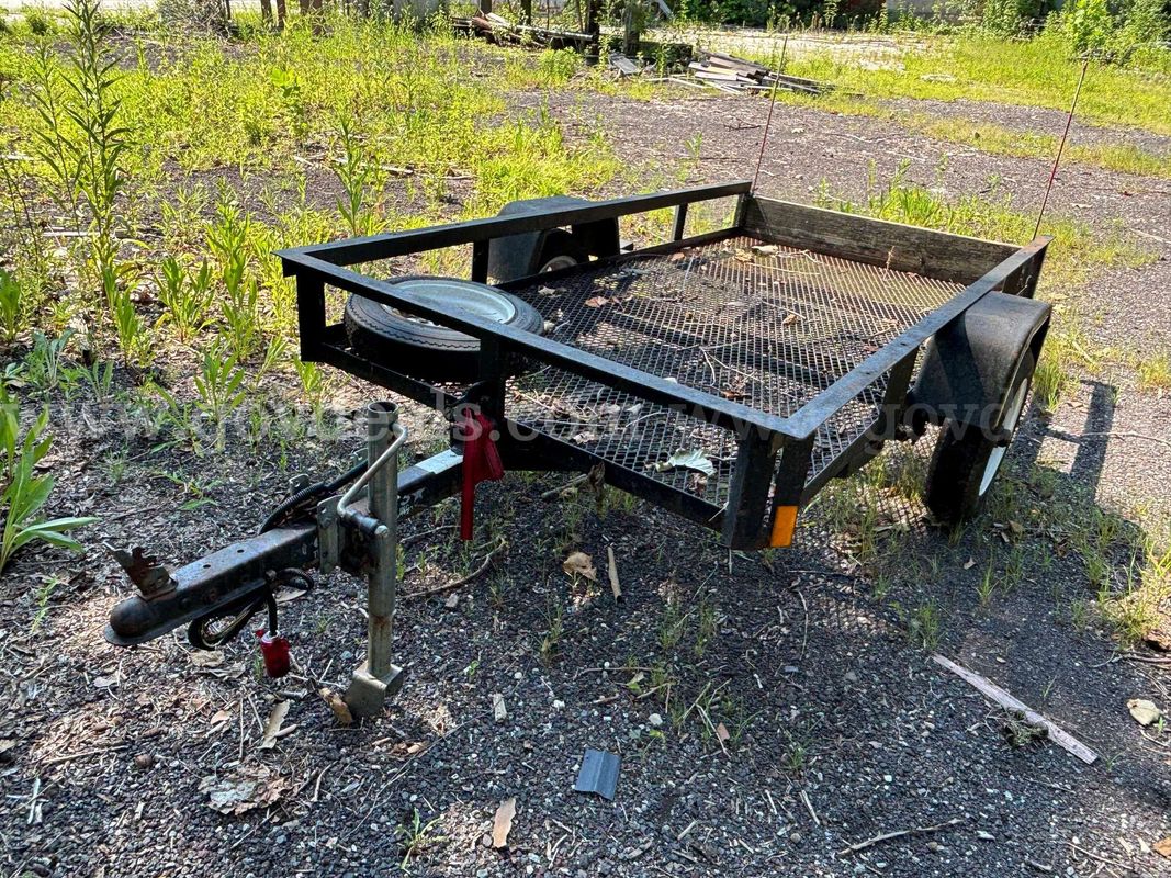 Single-Axle Utility Trailer with Steel Mesh Deck & Spare Tire