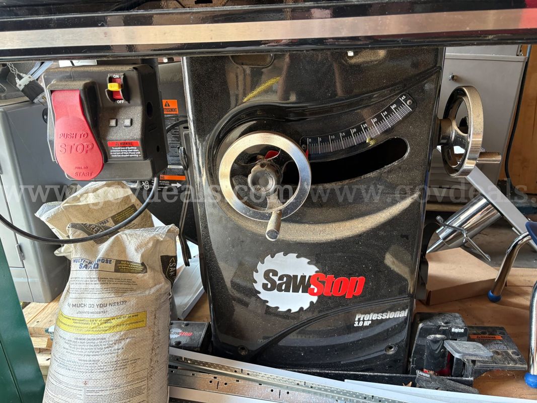 SawStop Table Saw