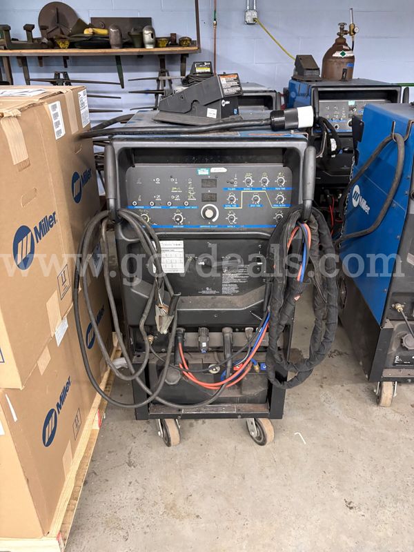 Miller Syncrowave 250 DX TIG Welder