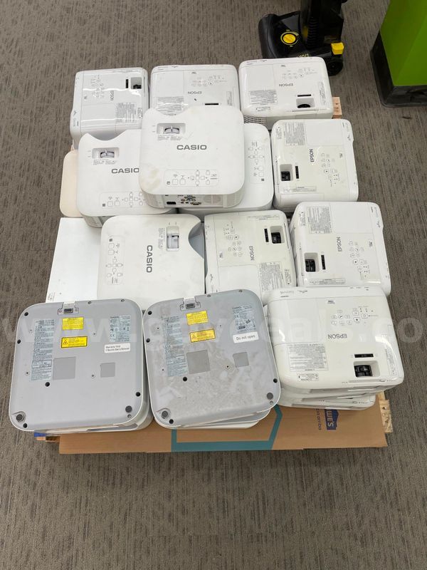 Projectors - Qty 29