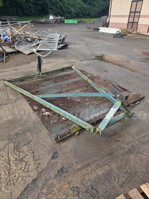 THREE-POINT HITCH DRAG