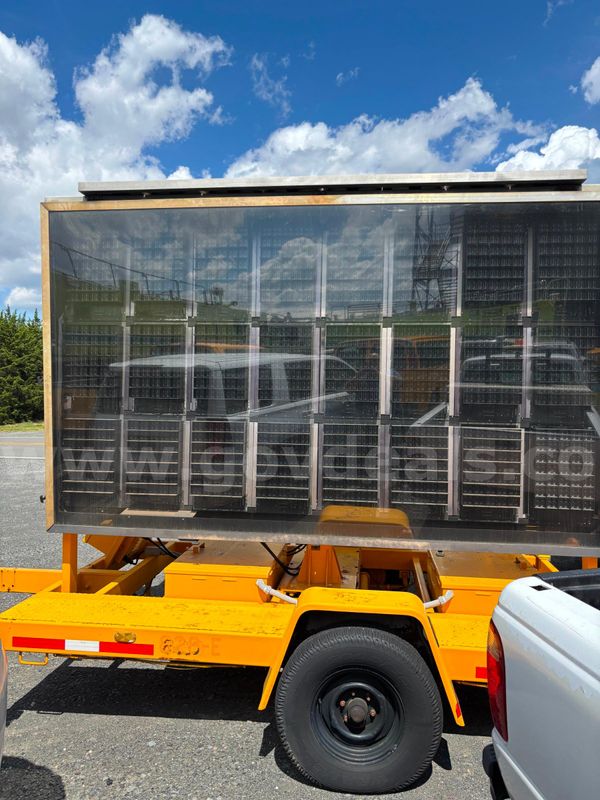 1984 Precision Solar Con. Portable Message Board (NOT WORKING)