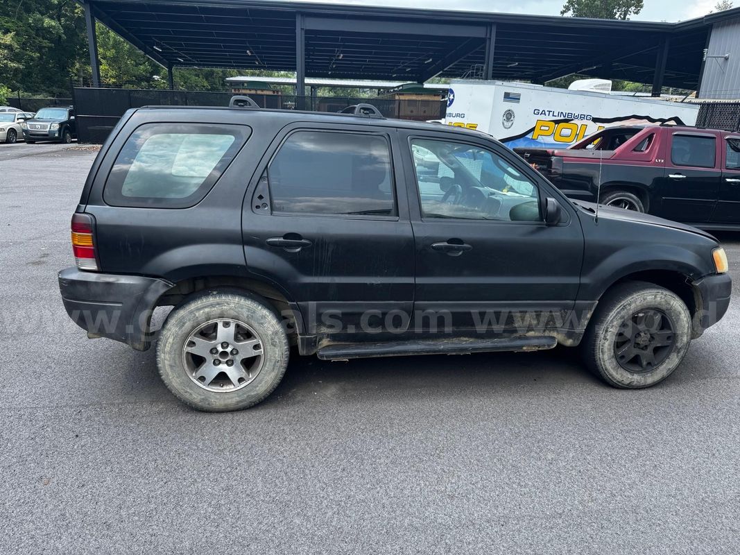 2003 Ford Escape