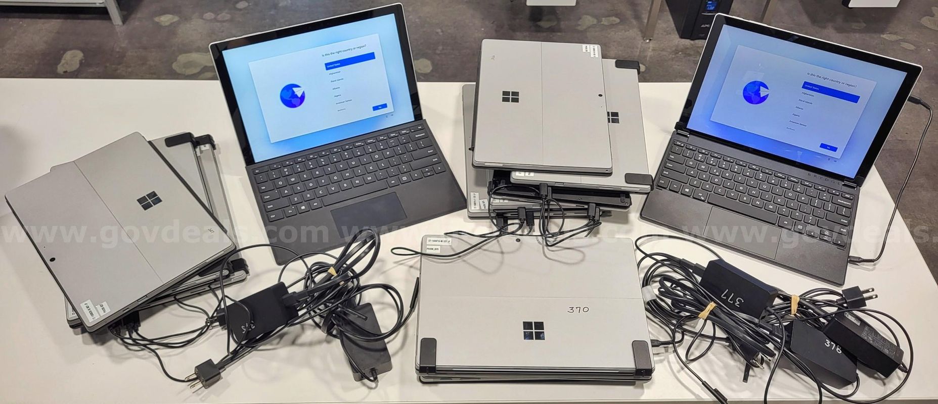 Lot of 13 Surface Pro 7+ Laptops