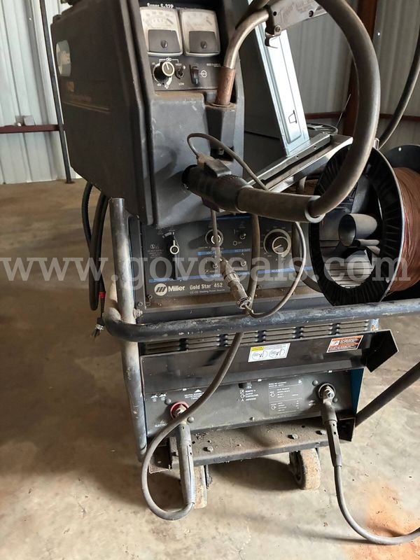 miller goldstar 452 welder