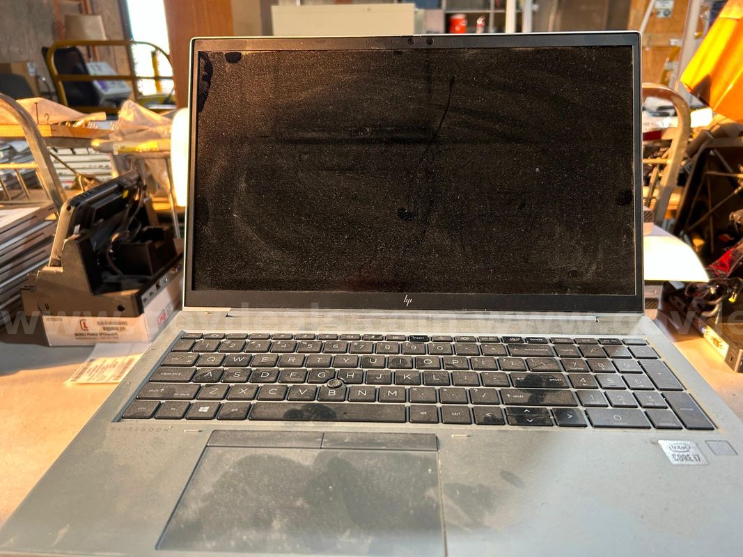HP 850 G7