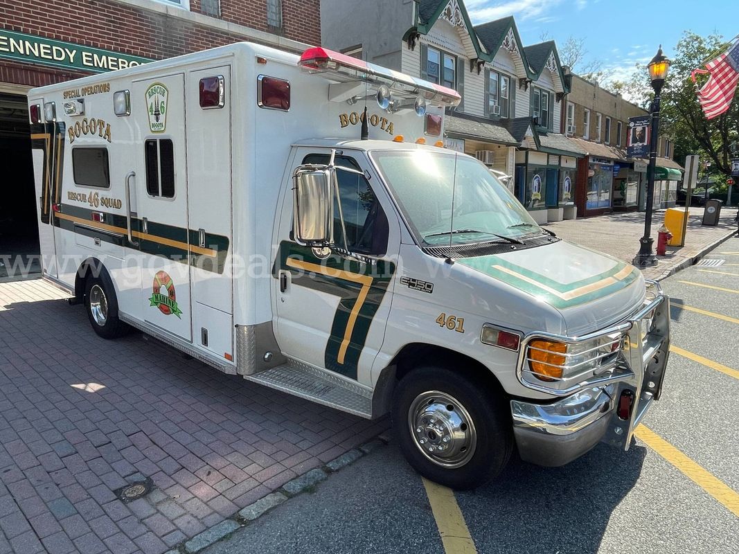 2003 Ford E-450 Econoline Cutaway Horton Ambulance | 7.3L Power Stroke Diesel | Low Miles