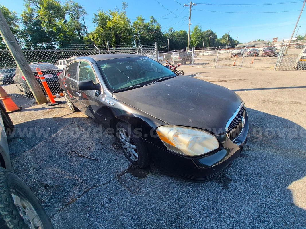 2008 Buick Lucerne OPERATIONAL CONDITION UNKNOWN Seized Vehicle
