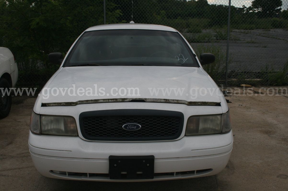 2002 Ford Crown Victoria