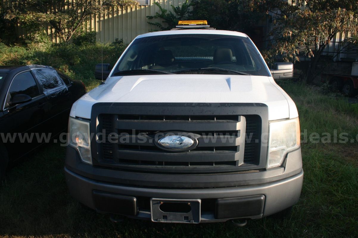 2009 Ford F-150 XL SuperCab 6.5-ft. Bed 4WD