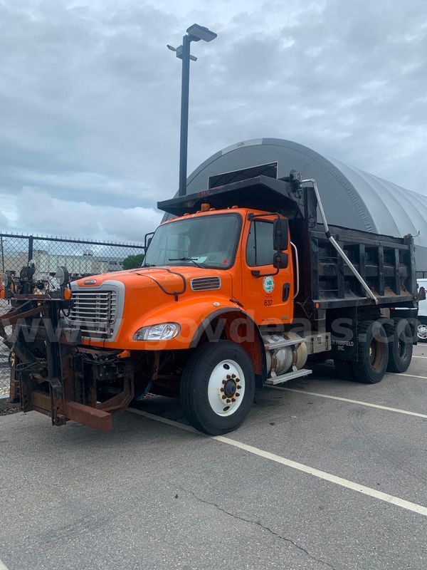 2009 Freightliner M2 112