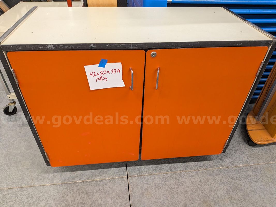 rolling cabinet 42x20x33H
