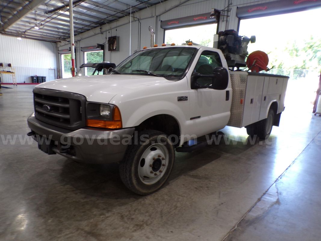2000 Ford F-450 SD 4WD Reg. Cab Mechanics Truck