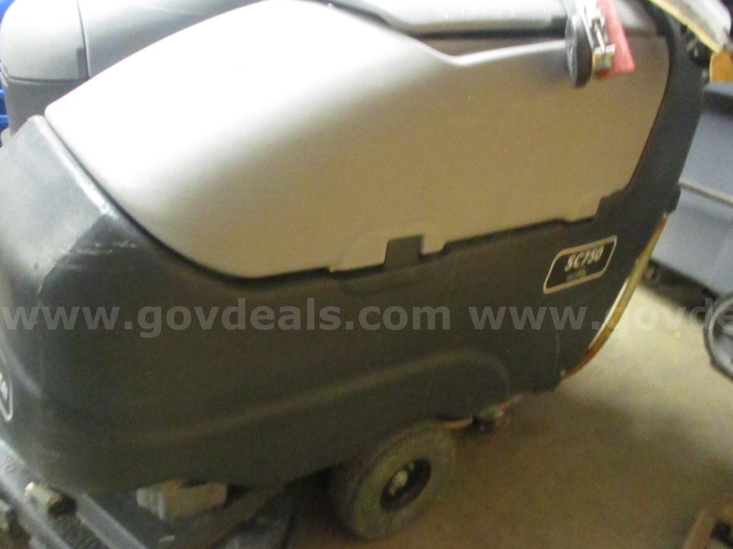 FLOOR MACHINE, ADVANCED, SC750, LOT 2013, AR27007637-001