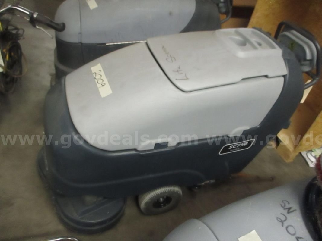 FLOOR MACHINE, ADVANCED, SC750, LOT 2009, AR27007637-005