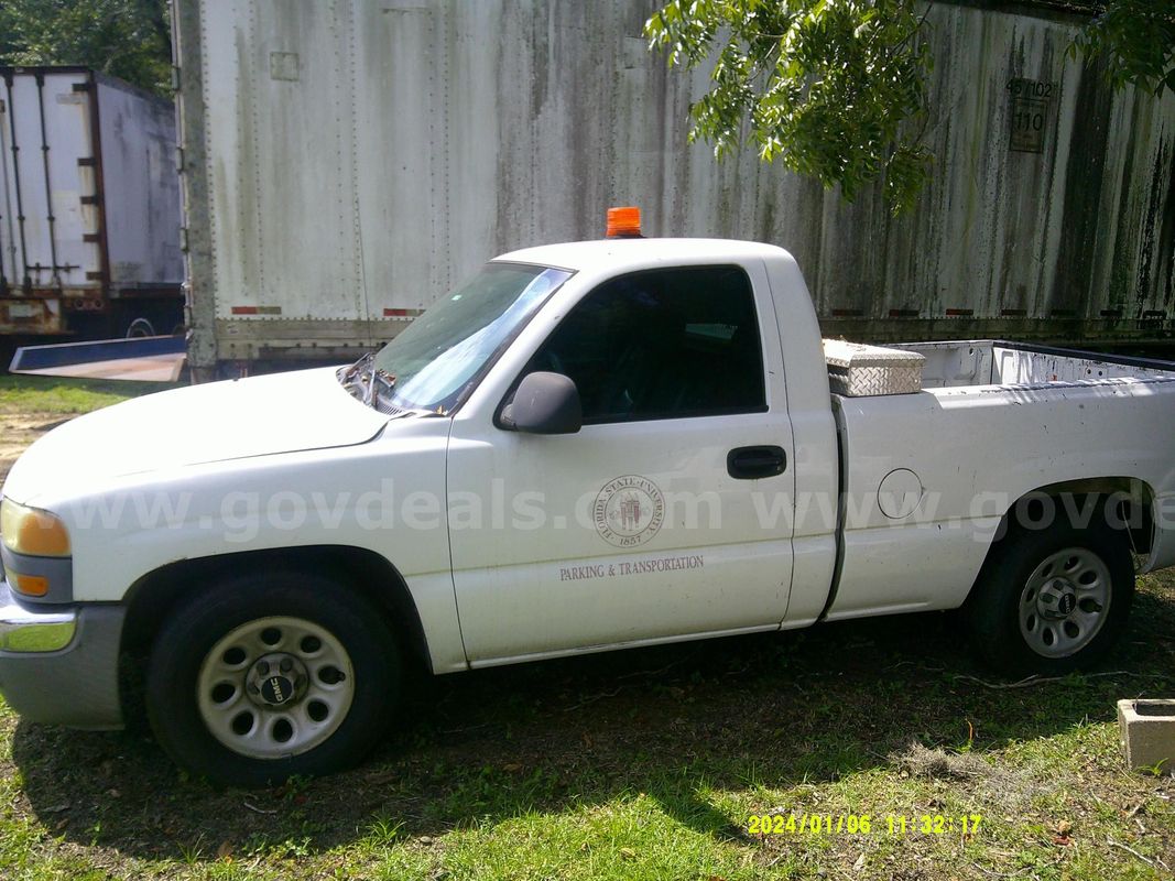 2006 GMC Sierra 1500, LOT 9006, AR26037841-001