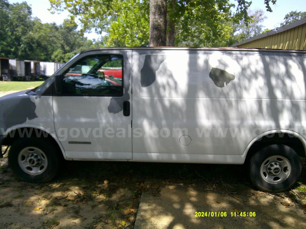 2005 GMC Savana, LOT 9013, AR26059481-001