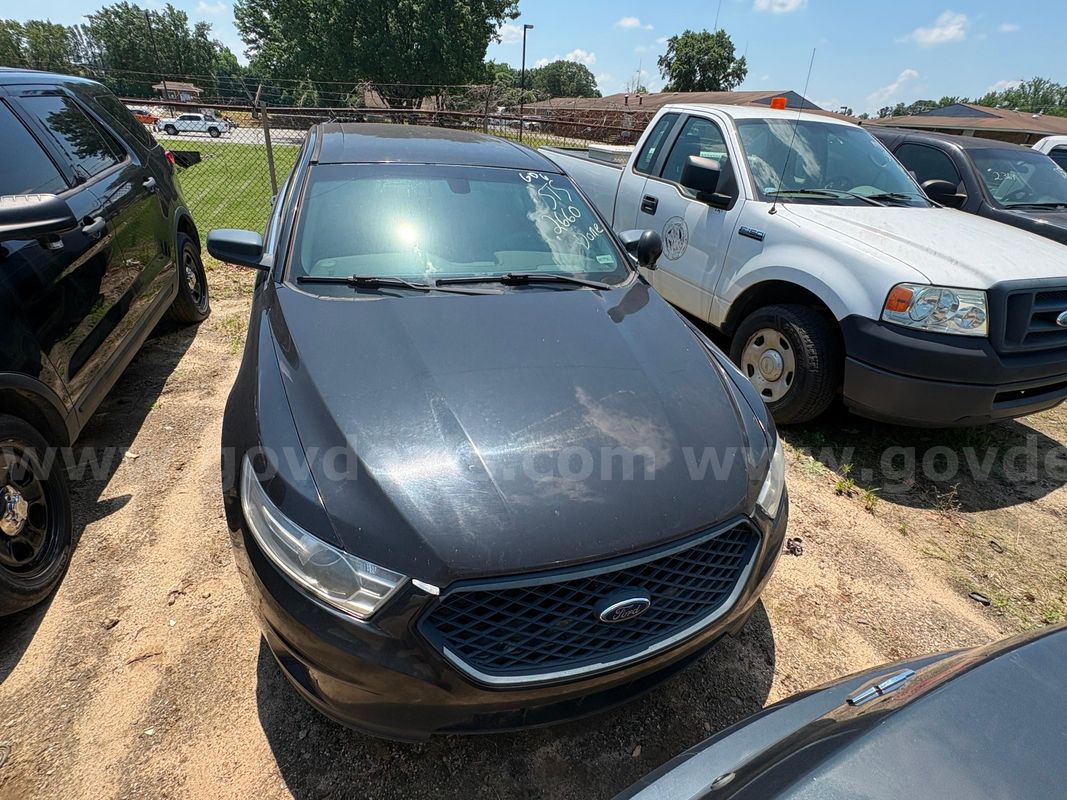 2016 Ford Taurus