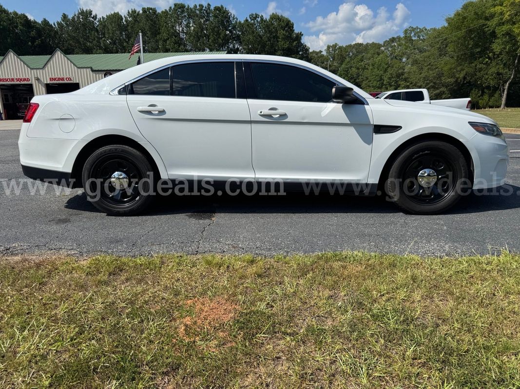 2017 Ford Taurus